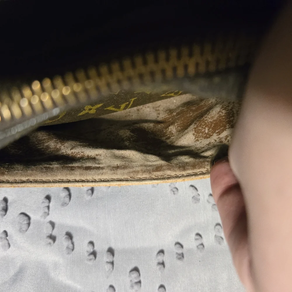 Cosmetic bag - Picture 10 of 11